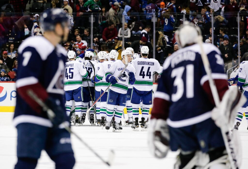 Pepsi Center woes continue for Avalanche in discouraging home loss