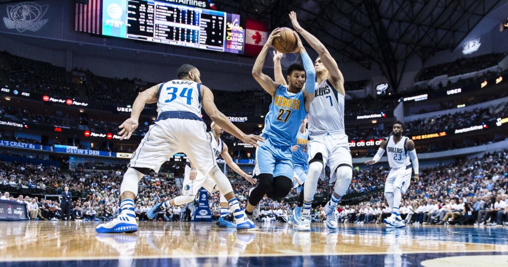 Denver hosts Dallas as streaking Nuggets go for third-straight win