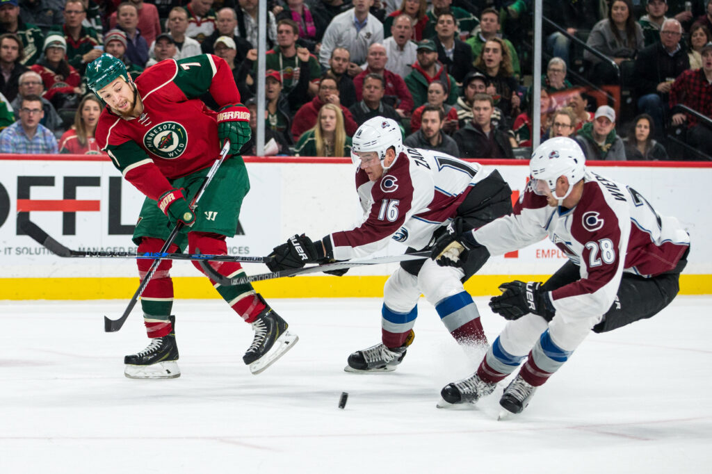 Avalanche help Wild extend their winning streak to 8 with a 2-0 loss in Minnesota