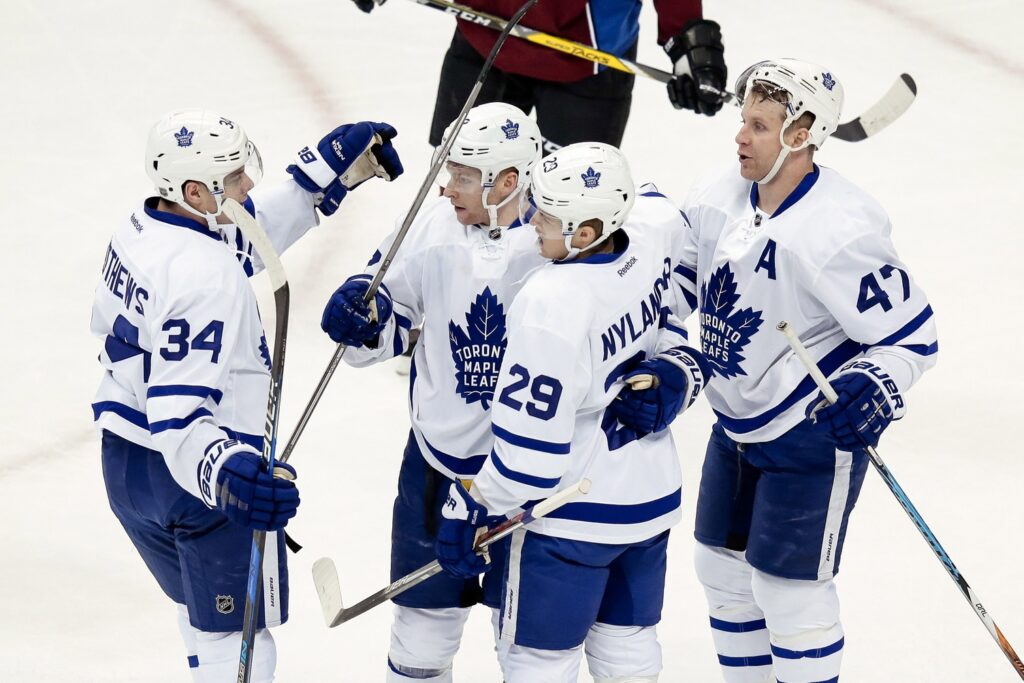 Avalanche lose eighth straight home game, get stomped by Leafs