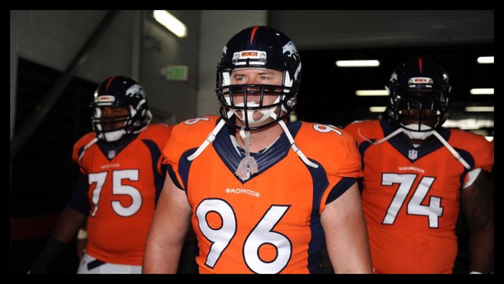 Mitch Unrein signs with the rival Chargers - DNVR Sports