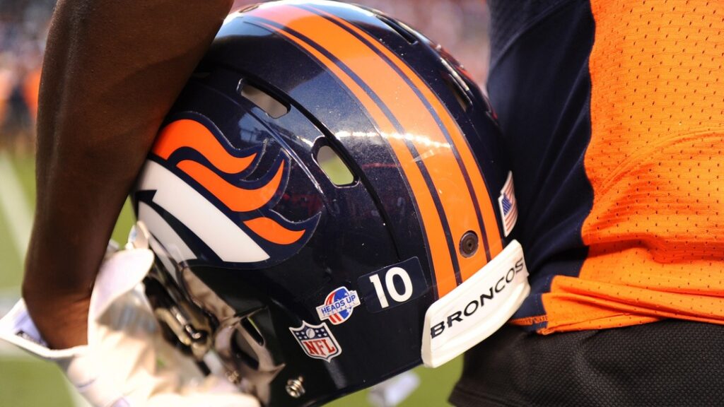 Denver Broncos rookies get gear, team Vines helmet creation