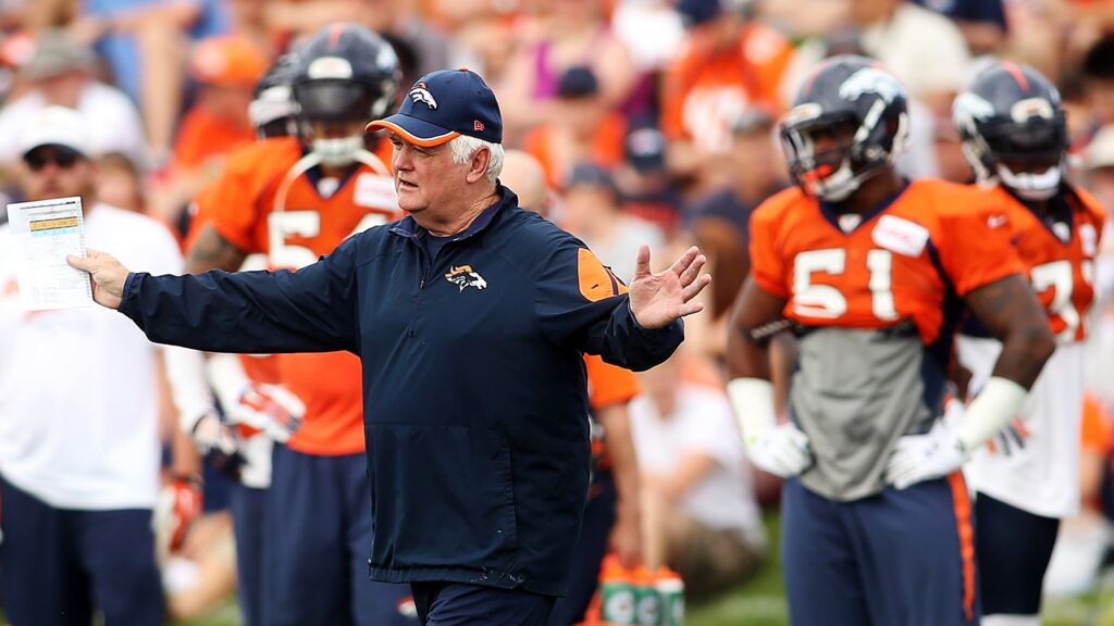 Denver Broncos close Tuesday practice to public