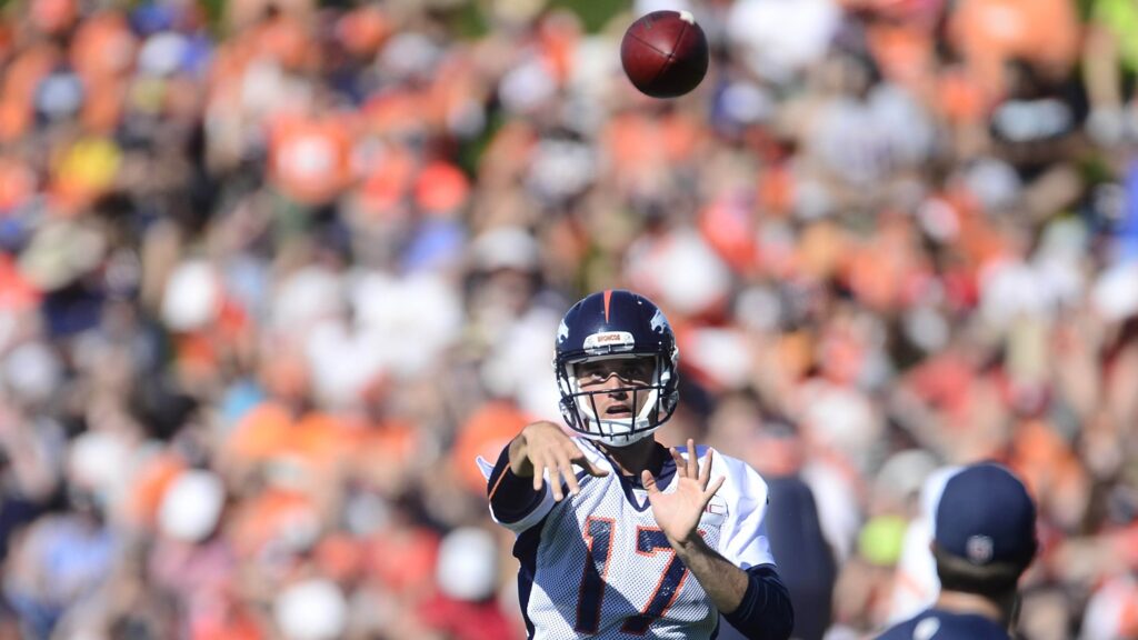 Peyton Manning to ride the pine Friday in preseason opener