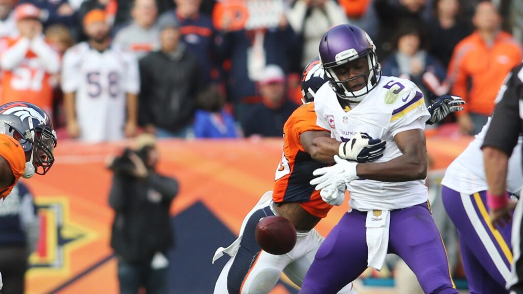Recap: Denver Broncos defense saves the day in 23-20 win over Minnesota Vikings