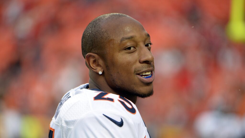 Watch: Chris Harris’ 75-yard pick-six propels Broncos to victory