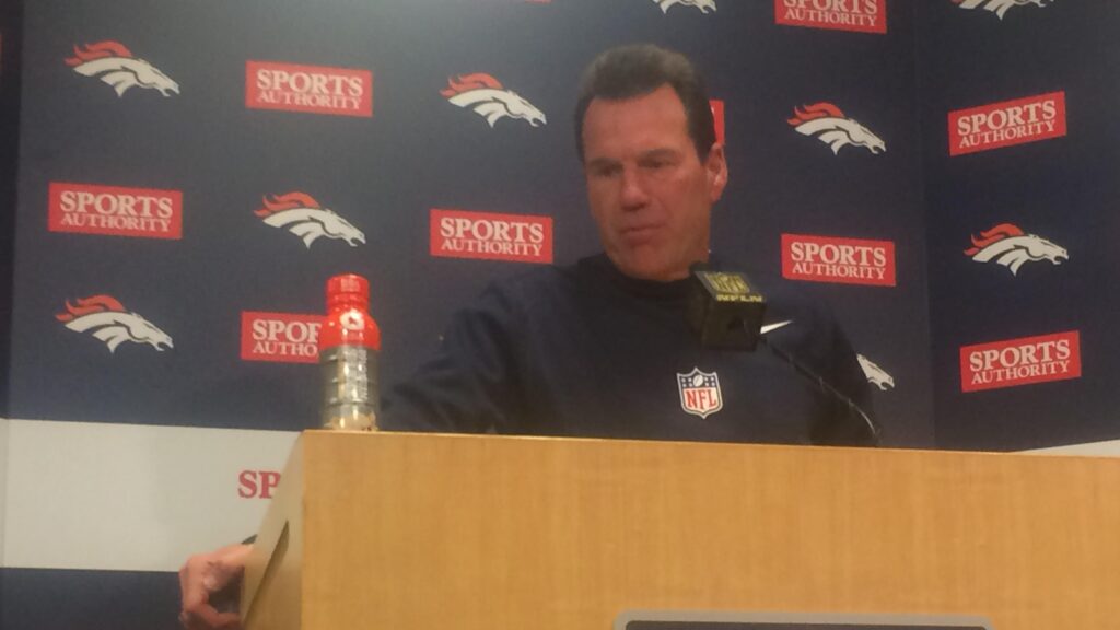 Gary Kubiak sticking with Manning: “Peyton is our quarterback”