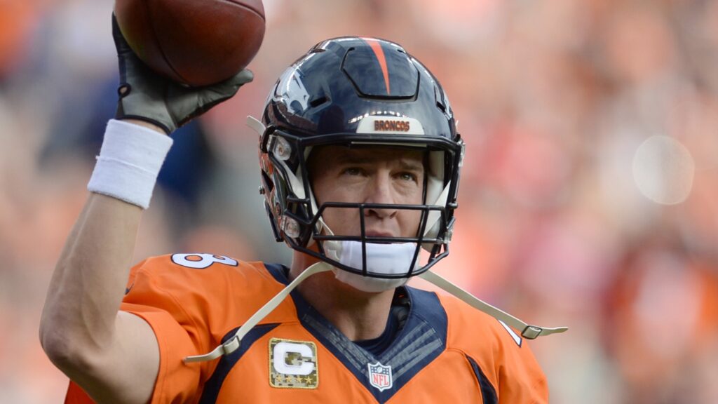 Watch: Peyton Manning sets NFL record for passing yards