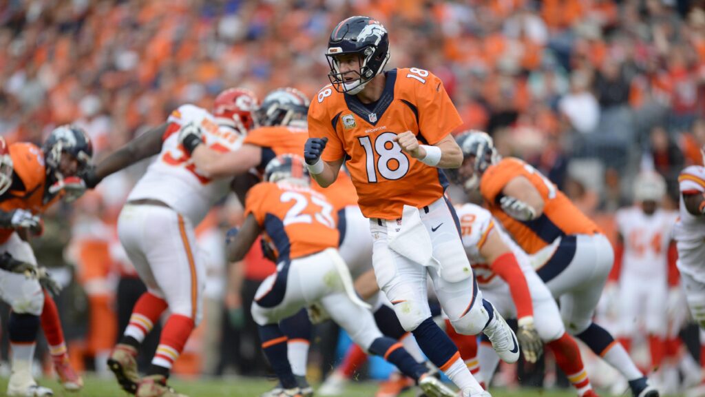 Report: Peyton Manning has torn plantar fascia, which worsened in loss to Chiefs