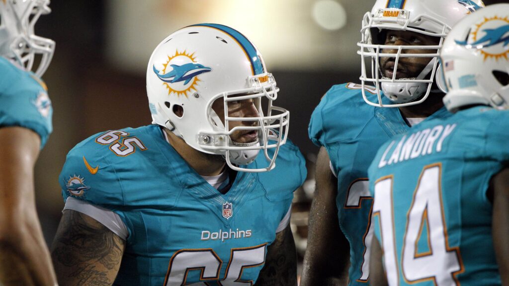 Denver Broncos sign C Sam Brenner, waive G Shelley Smith