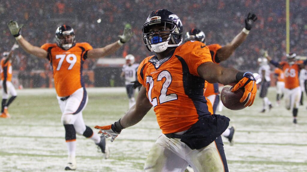 Recap: Broncos beat undefeated Patriots in overtime 30-24