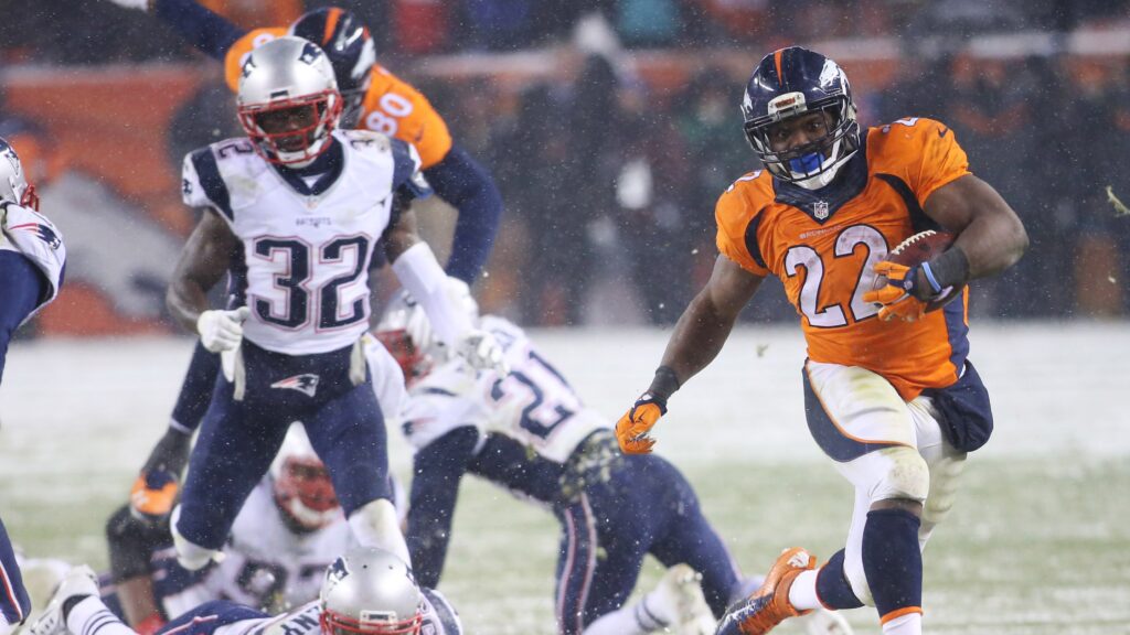 C.J. Anderson runs to AFC Offensive Player of the Week