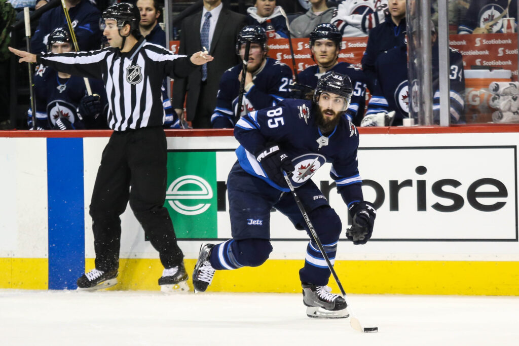 Avs-Jets Grades: Lethargic offense