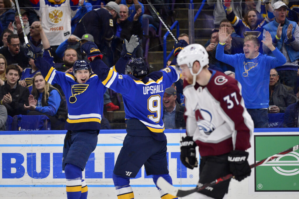 Avs embarrassed in St. Louis
