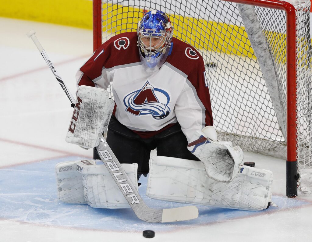 Avs-Oilers Grades: Varlamov shines again