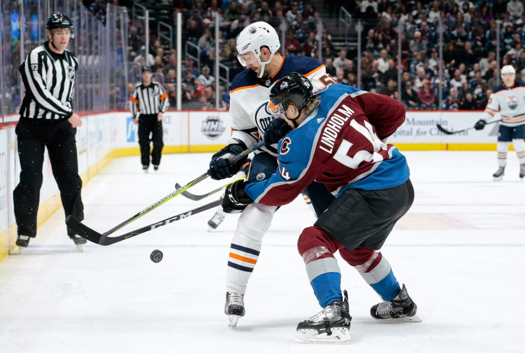 Practice notebook: Johnson back skating, Lindholm returns