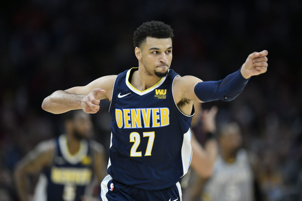 Luke Walton calls Jamal Murray “disrespectful” for late-game trash talk