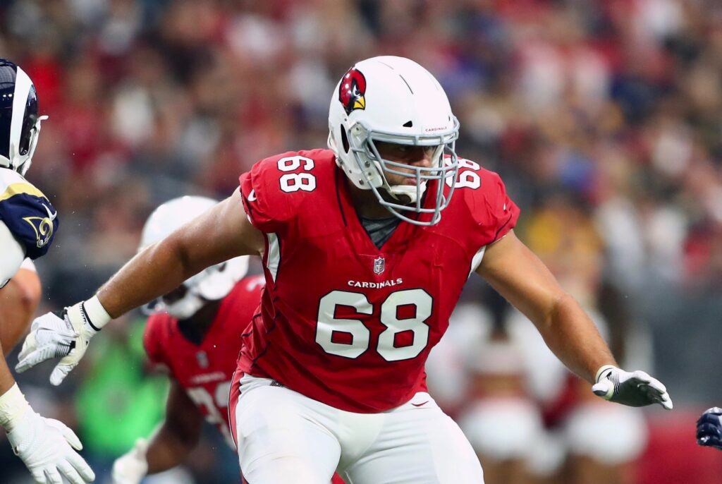 Broncos acquire new right tackle