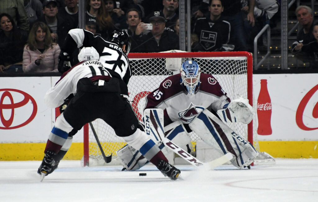 Avs waste big chance to tighten grip on playoff spot with flatline effort in L.A.