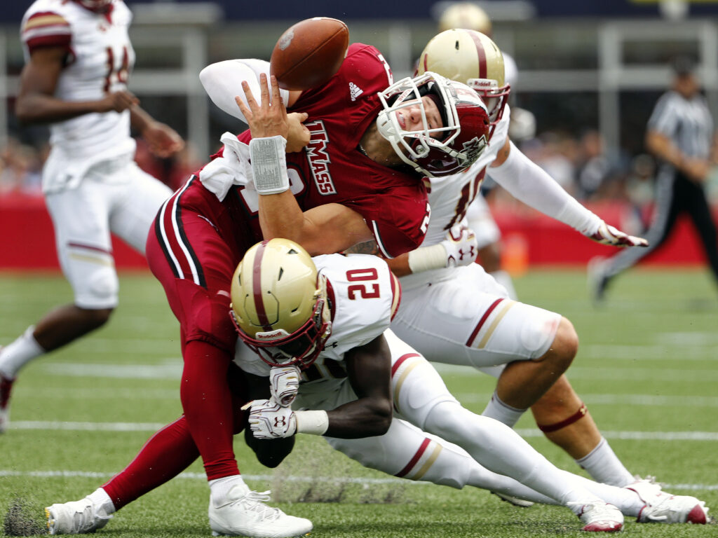 Broncos draft Senior-Bowl standout in third round