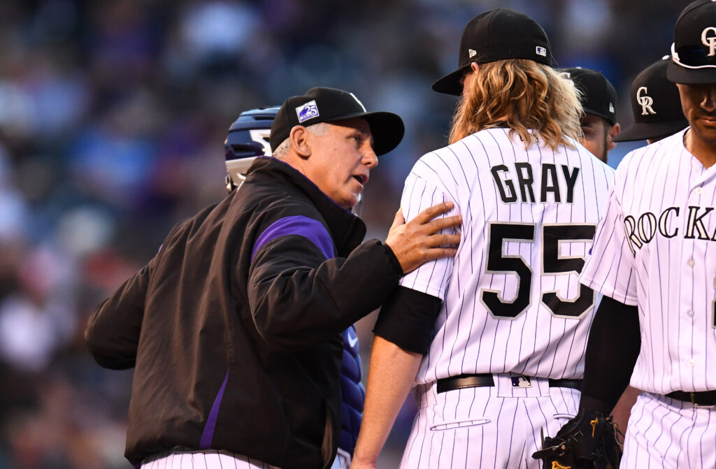 Gray falls apart, Rockies drop series finale to Giants