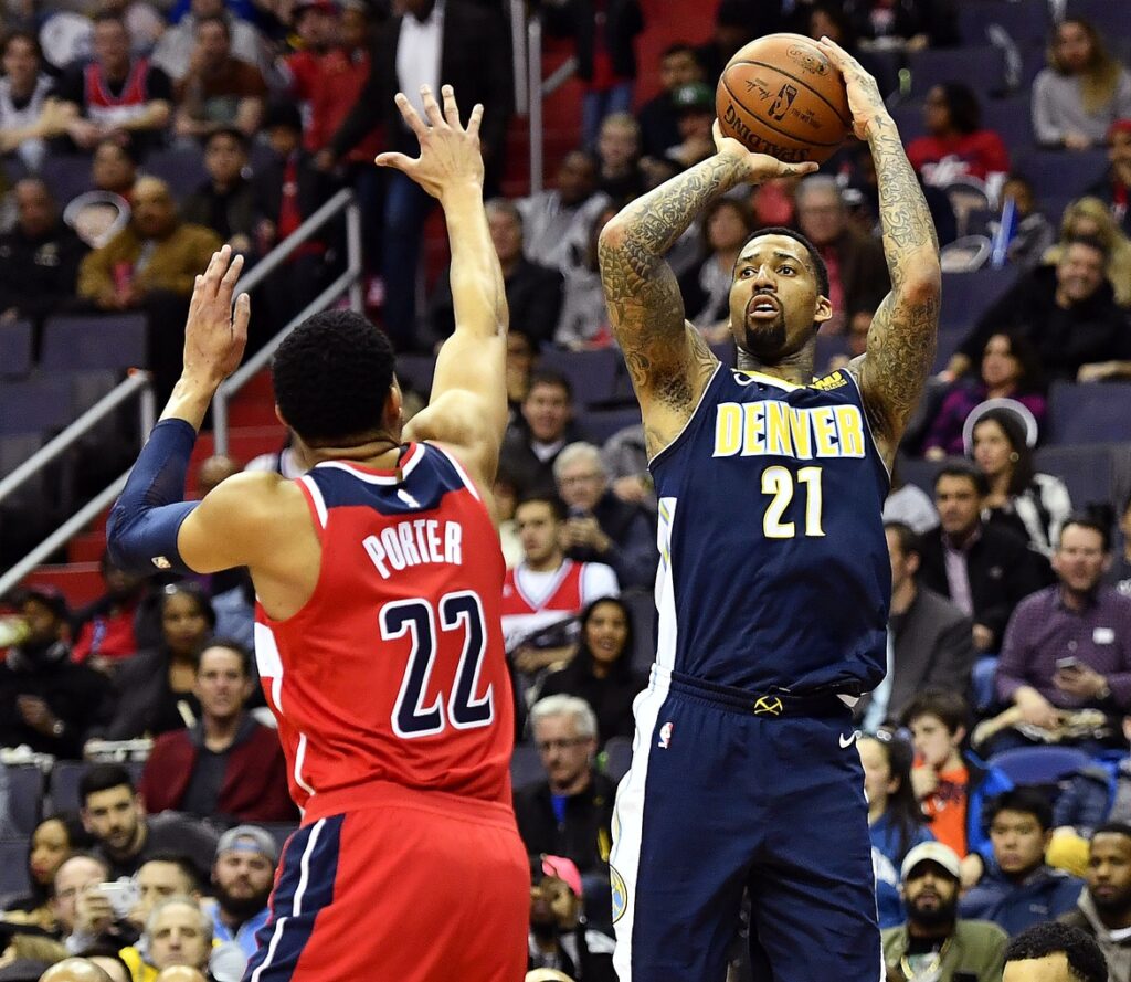 Wilson Chandler reportedly exercises player option to return to Denver in 2018-19