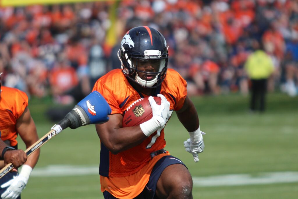 Broncos Battle Breakdown: Running back race keeps getting more interesting