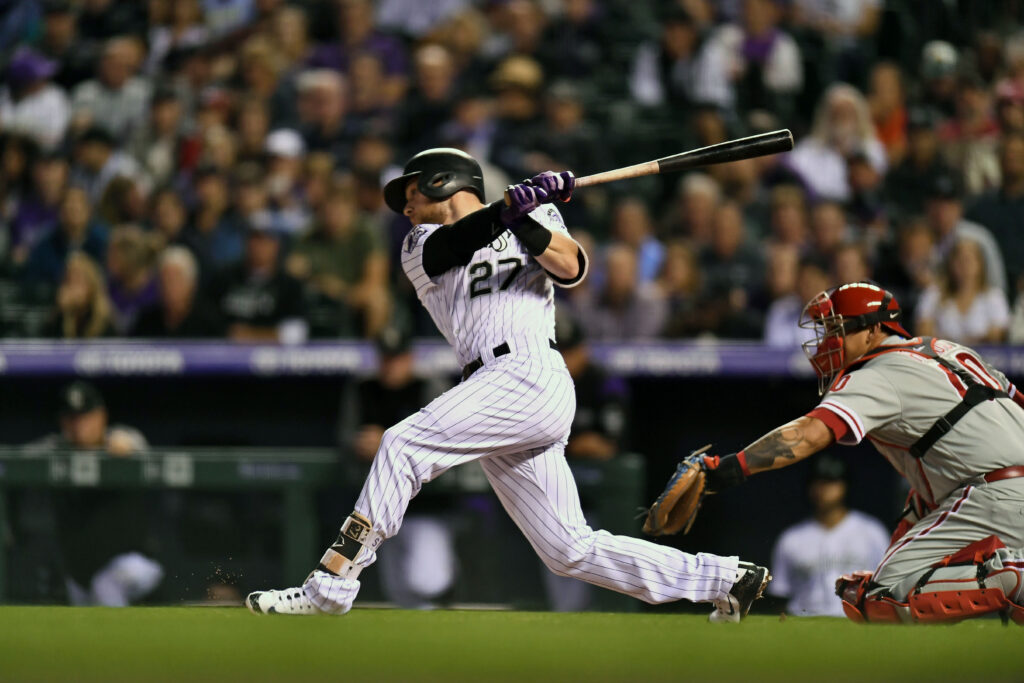 Rockies win fourth straight with blowout of Phillies