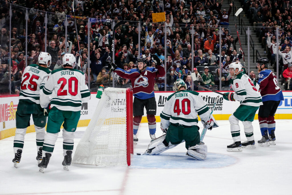 Avs get off to great start against Minnesota
