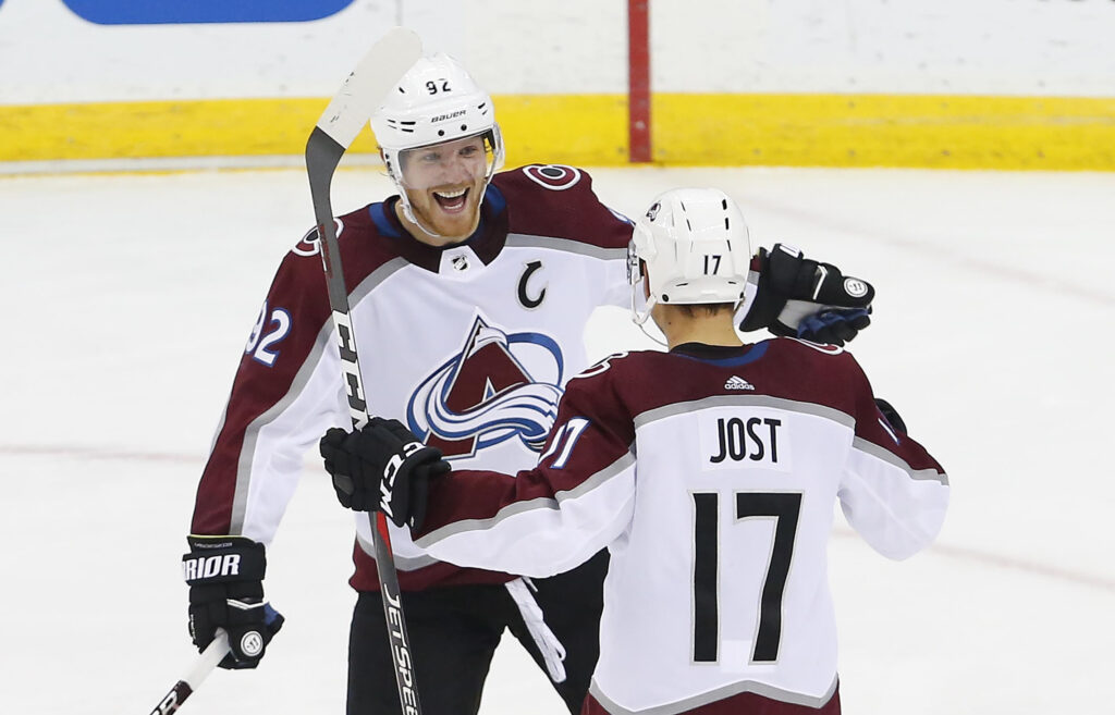 Landeskog does the trick in Avs’ comeback win