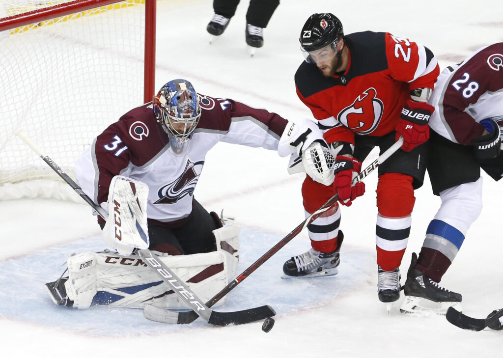 Inside the Avs’ Locker Room: Grubauer on why acrobatic saves make him mad