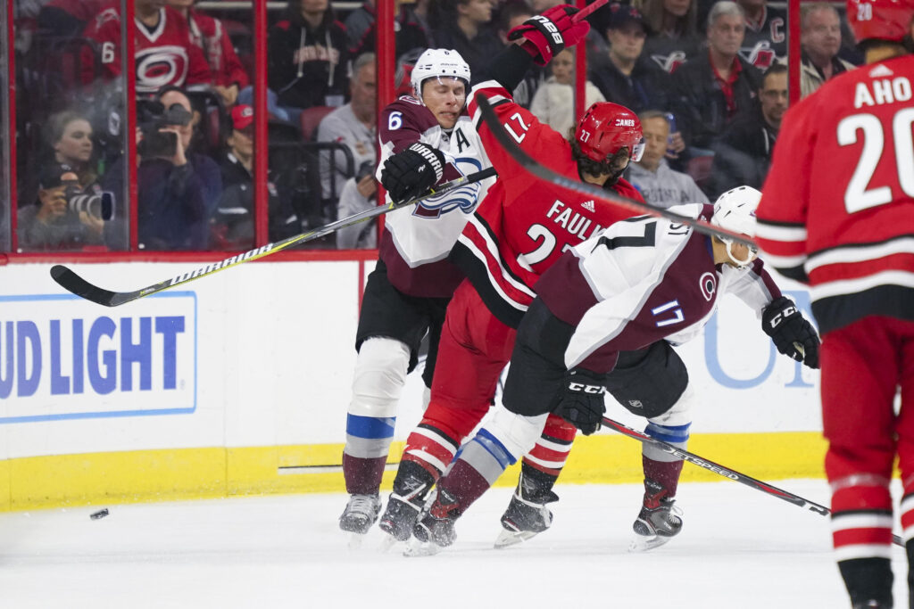Hot start continues for Avalanche in 3-1 win over Hurricanes