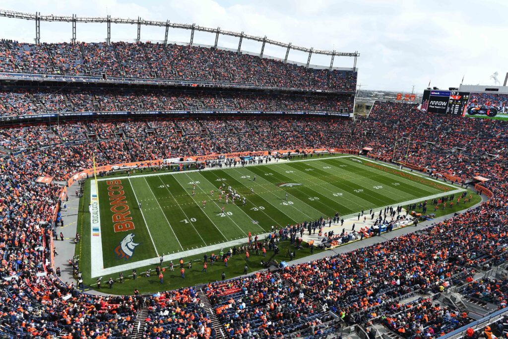The Broncos-Chargers matchup illuminates exactly what’s holding the Broncos back