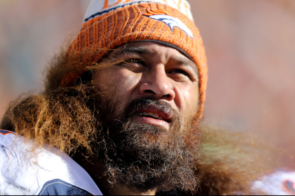 Domata Peko opens up on his emotional return to Cincinnati