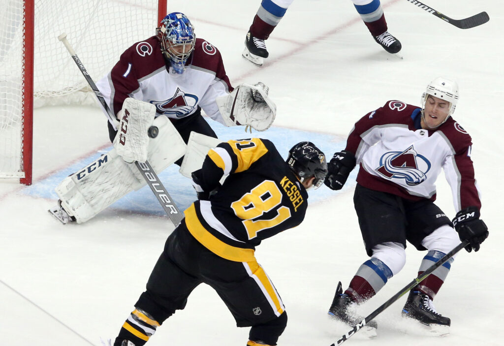 Avs-Penguins player grades: Point streak over