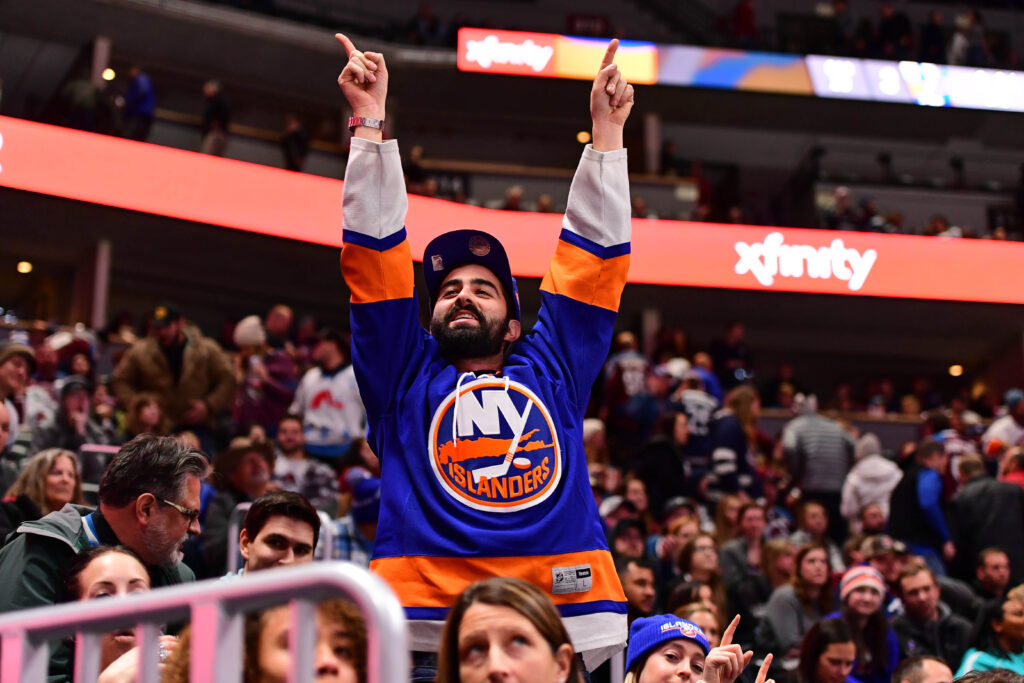 Avs-Islanders player grades: Outplayed