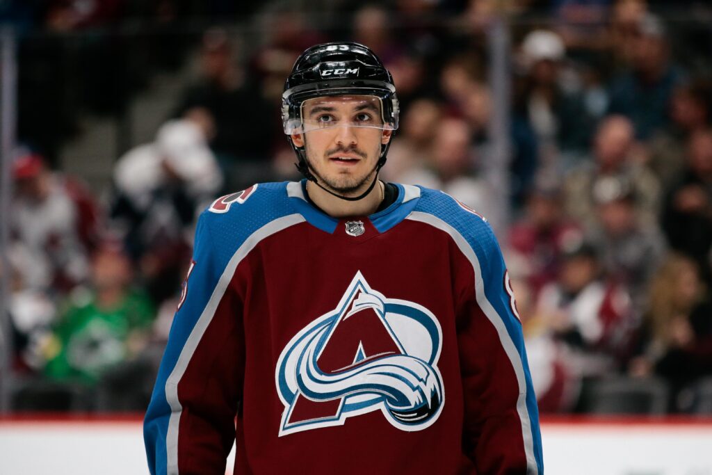 Avs-Coyotes player grades: Desert disappointment