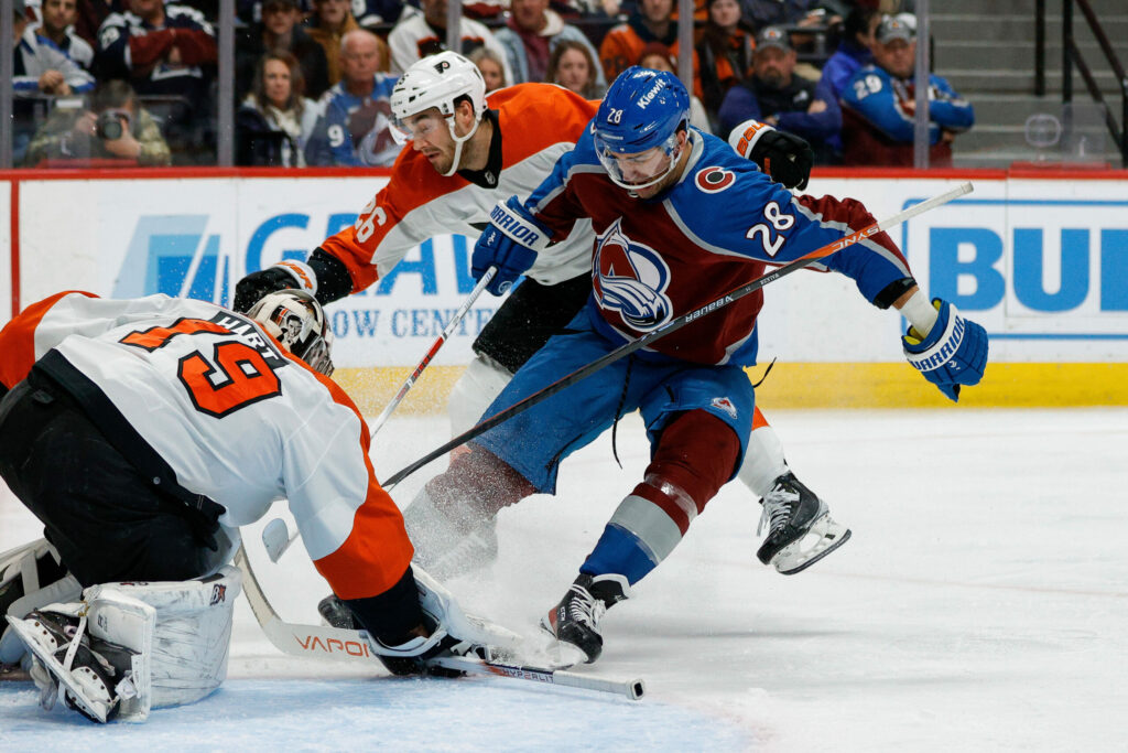 “We’re shooting ourselves in the foot…” Nathan MacKinnon continues to impress, but Avs frustrate themselves with another loss