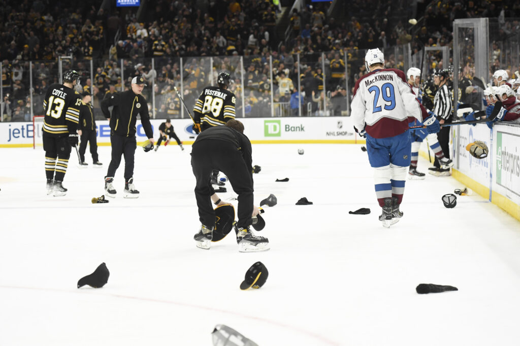 Avs can’t overcome bad start and David Pastrnak gets the hat trick