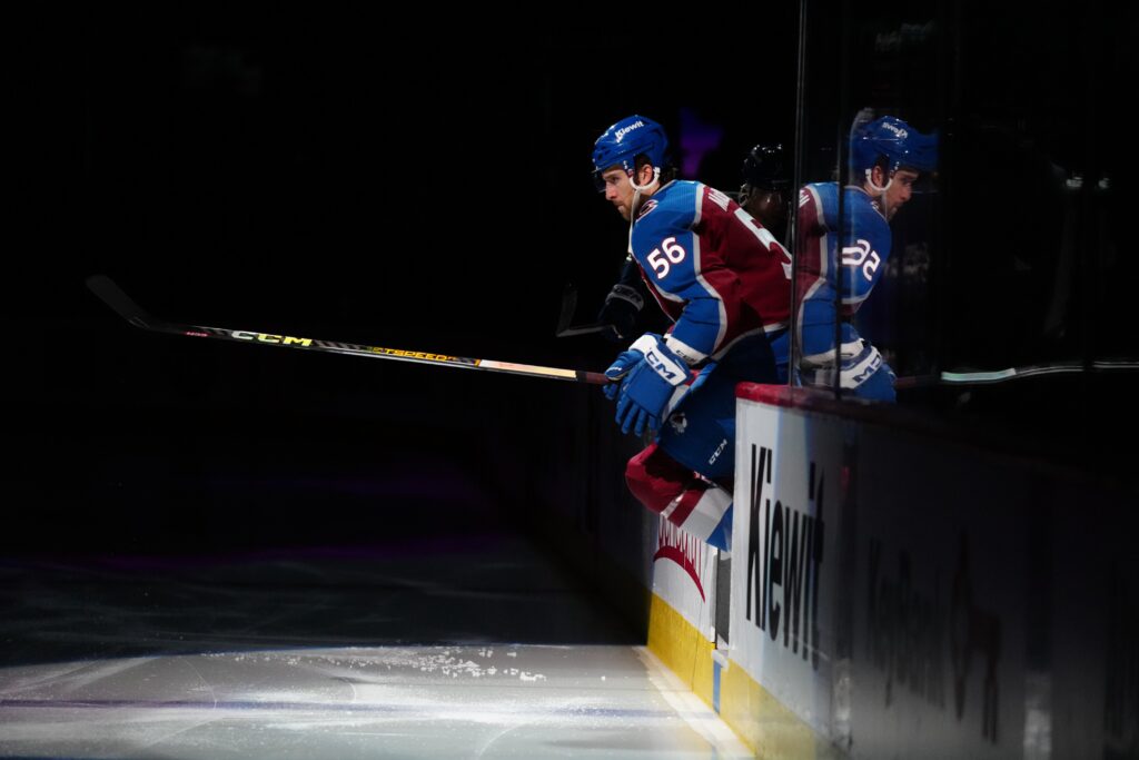 Avalanche move Kurtis MacDermid to Devils