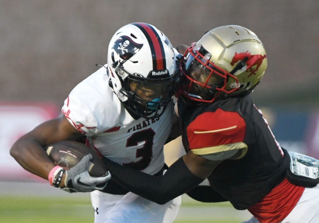 Explosive receiver out of Texas commits to CSU