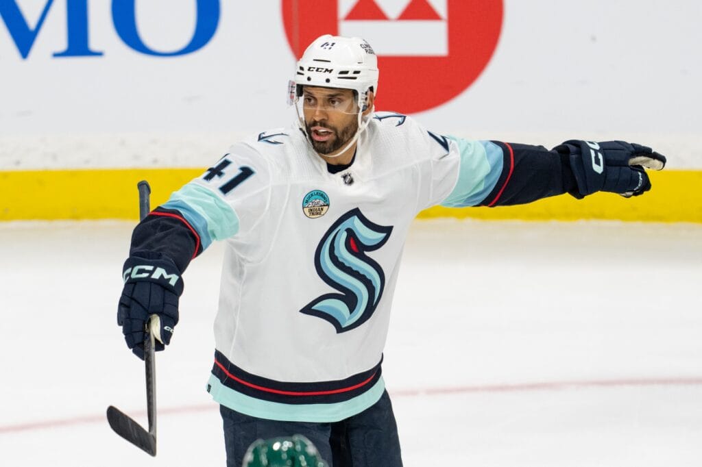 Pierre-Edouard Bellemare should help the Avalanche