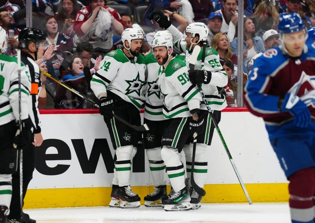 Avalanche fall to Dallas 3-2 in final seconds of preseason opener