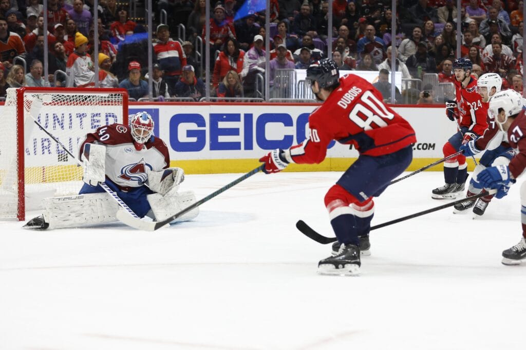 Alexandar Georgiev shines as Avs move to 2-0 on road trip