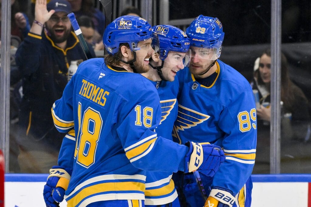 Awful start dooms Avalanche as they lose again to St. Louis