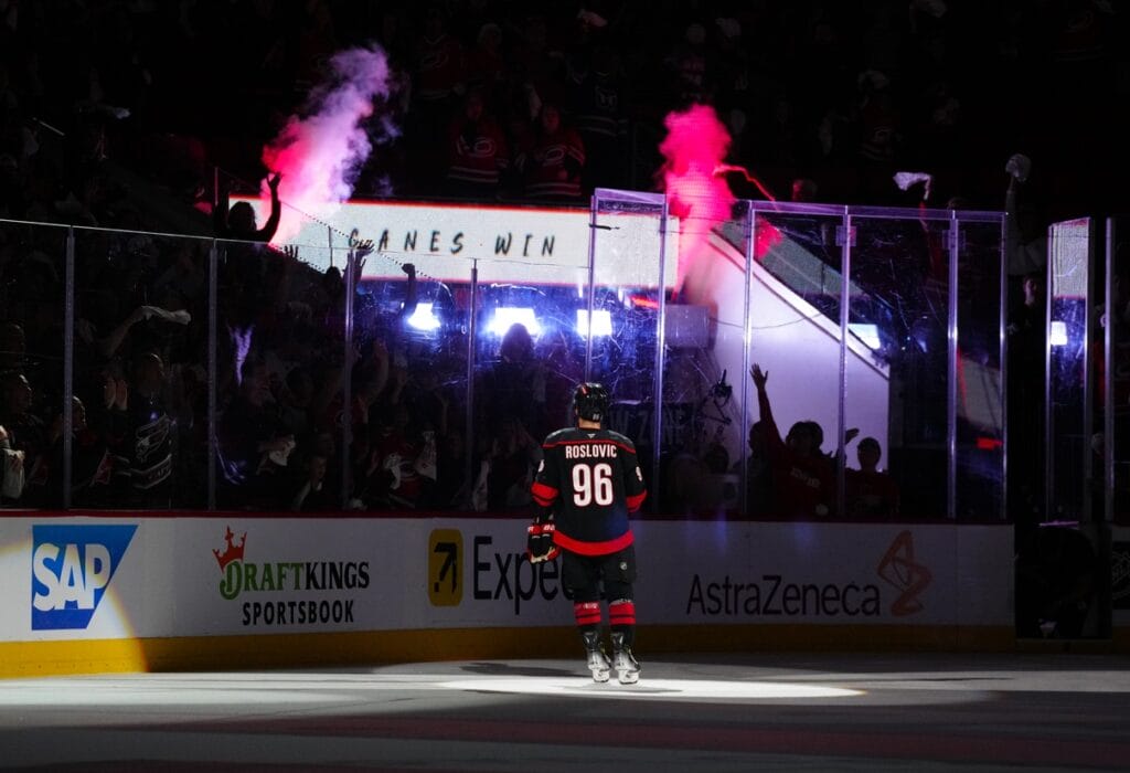 7 remaining free agents who could fit with the Avalanche