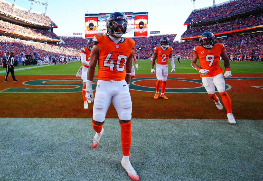 “I’m not a fan of them”: Catching up with Justin Strnad ahead of the Denver Broncos’ game against the Los Angeles Chargers