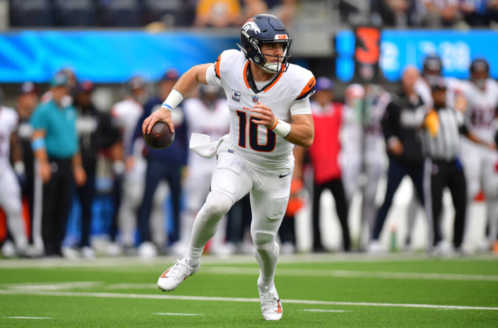 Oct 11, 2026; Inglewood, California, USA; Denver Broncos quarterback Bo Nix (10) surveys the field against the Los Angeles Chargers during the first half at SoFi Stadium. Mandatory Credit: Gary A. Vasquez-Imagn Images
