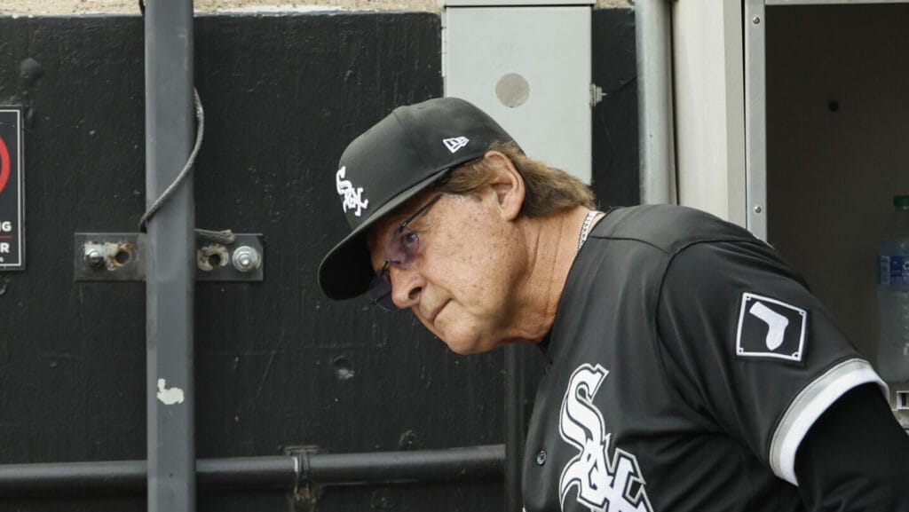 White Sox’ offensive problems persist as Tony La Russa’s lineups earn fans’ ire