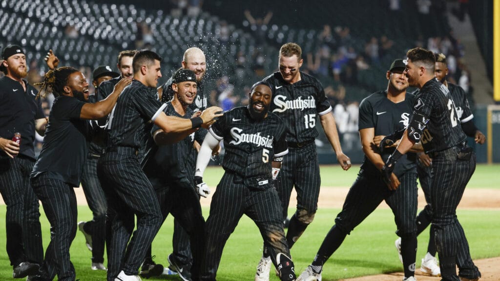 How Josh Harrison, Danny Mendick have changed White Sox’ second base situation